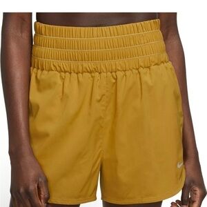 NWT Nike One‎ DX6642-716 Womens Mustard Ultra High-Waisted Brief-Lined Shorts XS